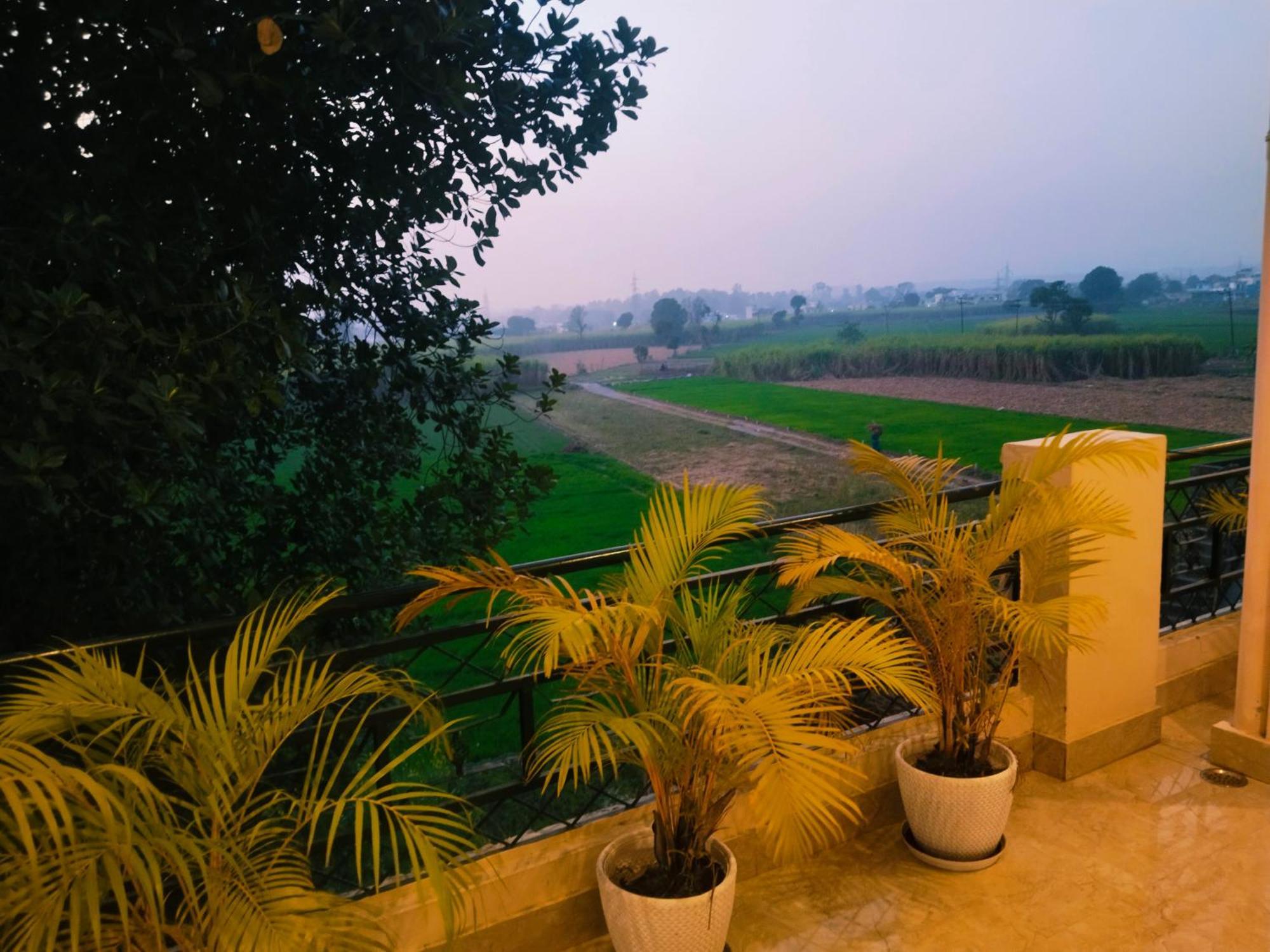 Airport Luxury Nature Homestay- Near Jolly Grant Airport Dehradun Doiwāla المظهر الخارجي الصورة
